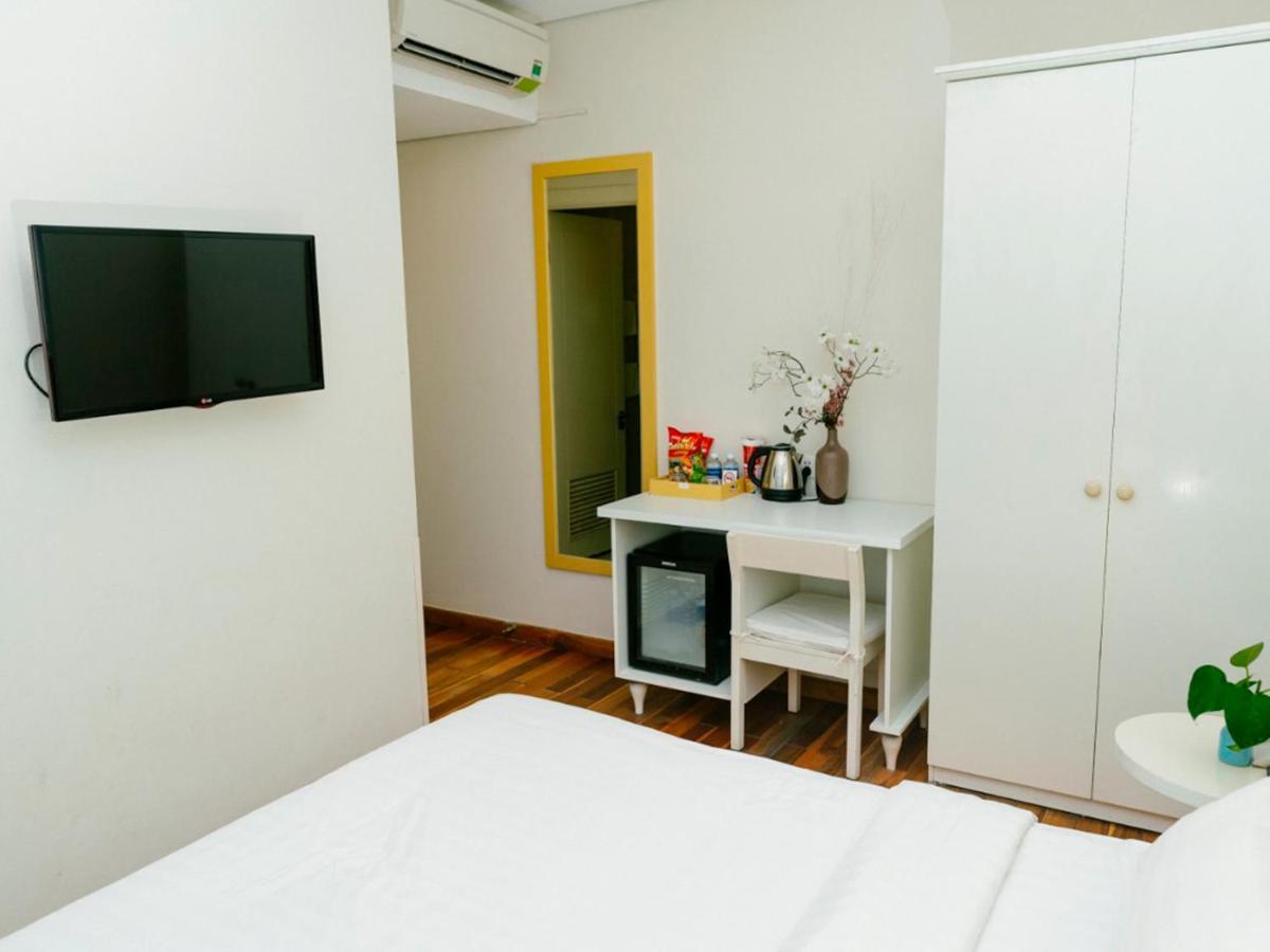 Co Xanh Hotel Дананг Экстерьер фото