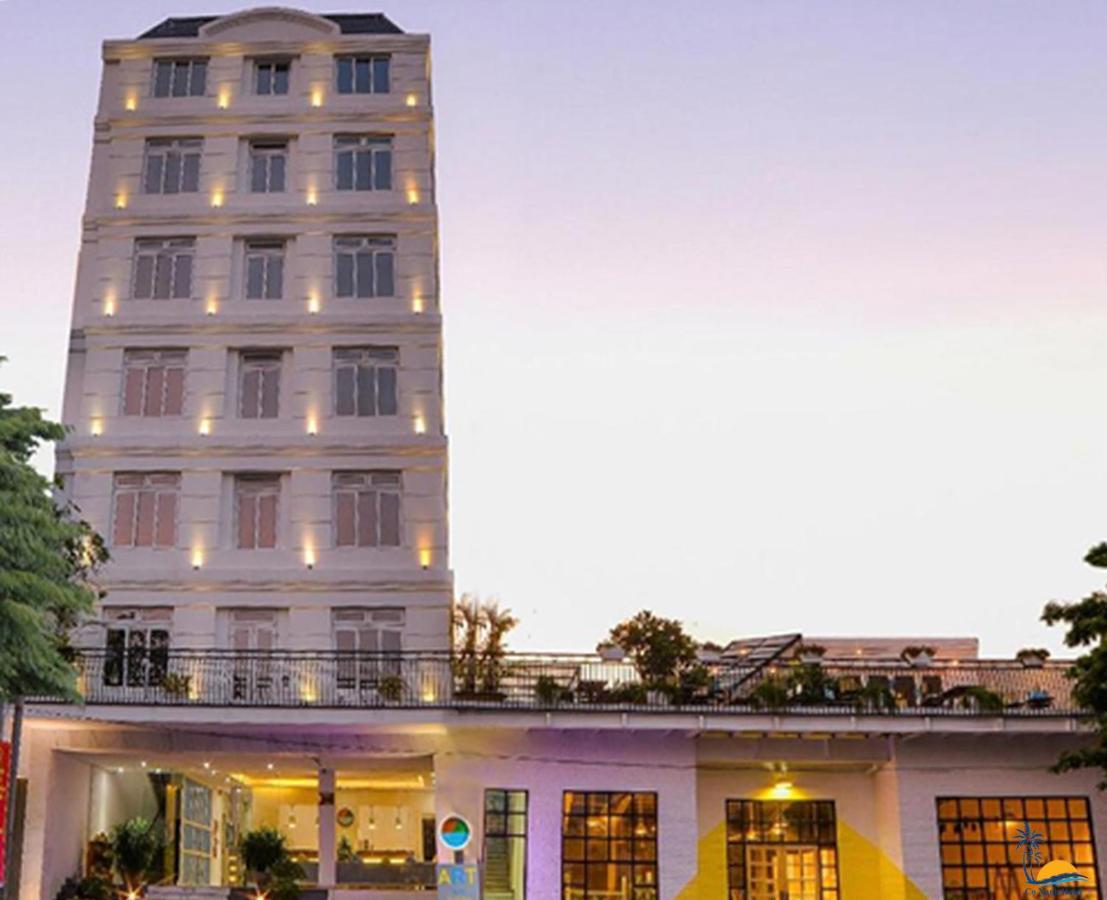 Co Xanh Hotel Дананг Экстерьер фото